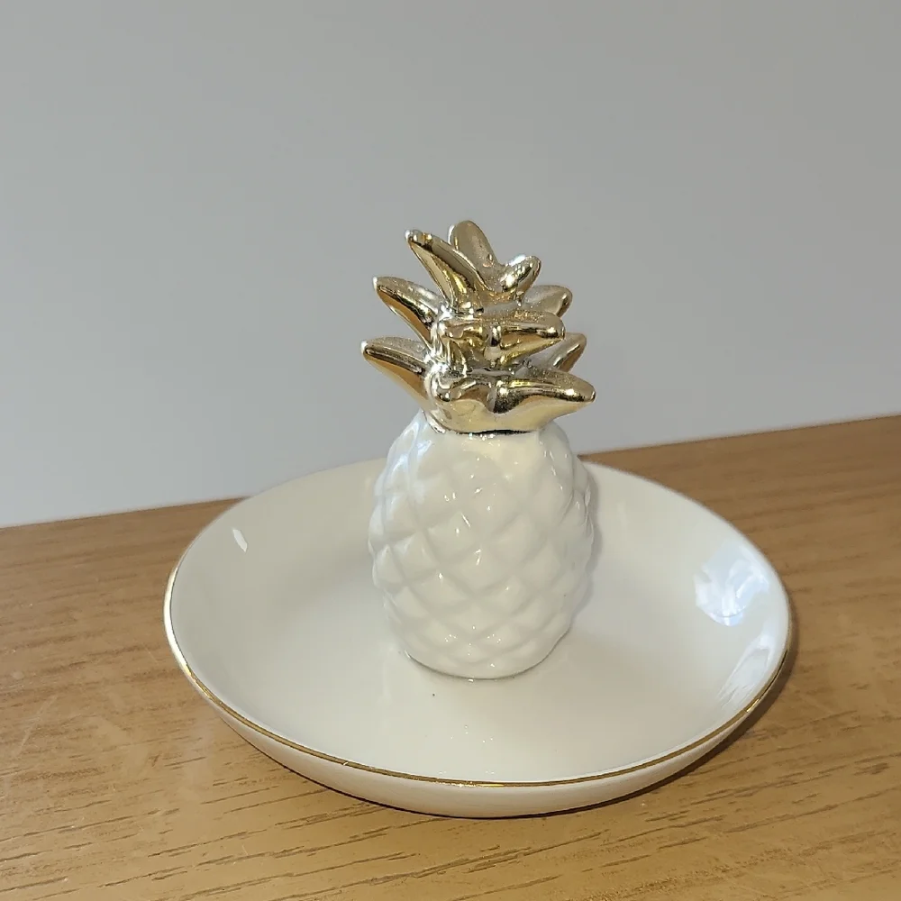 White and Gold Ceramic Pineapple Ring Dish